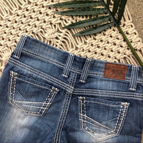 BKE Jean Shorts Size 26 - Picture 5 of 5